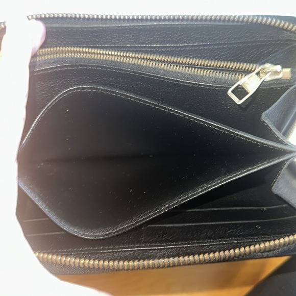 Louis Vuitton Black Empriente Zippy Wallet - Picture 12 of 14